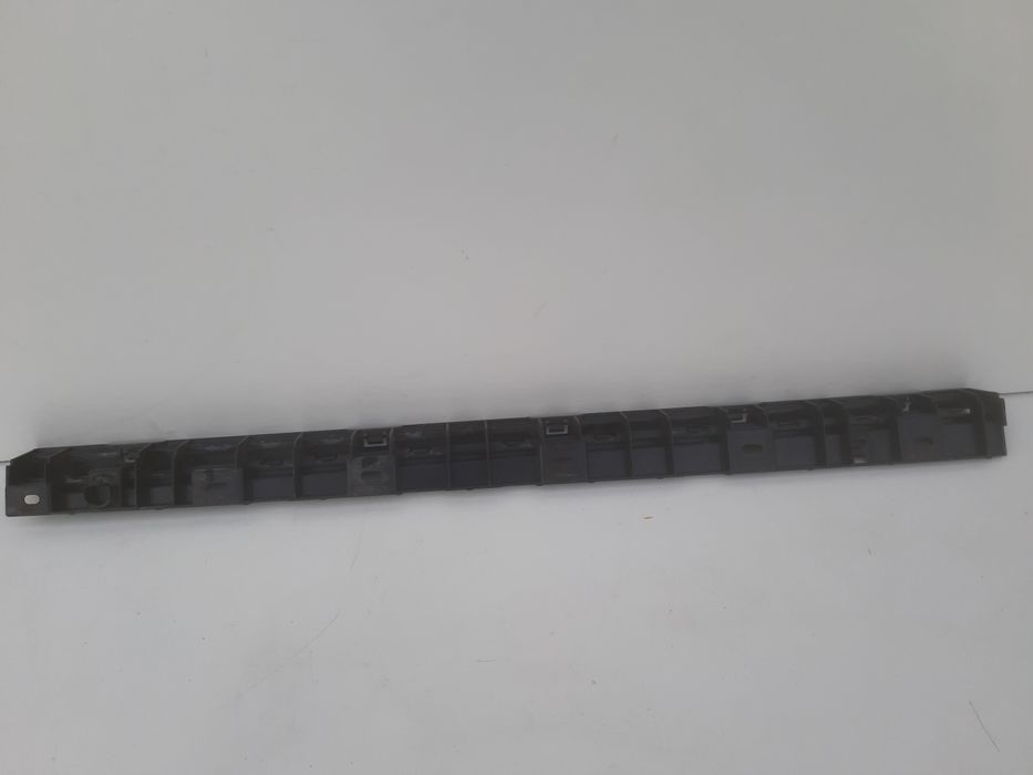 BMW F11 ślizg mocowanie progu listwa przód prawy