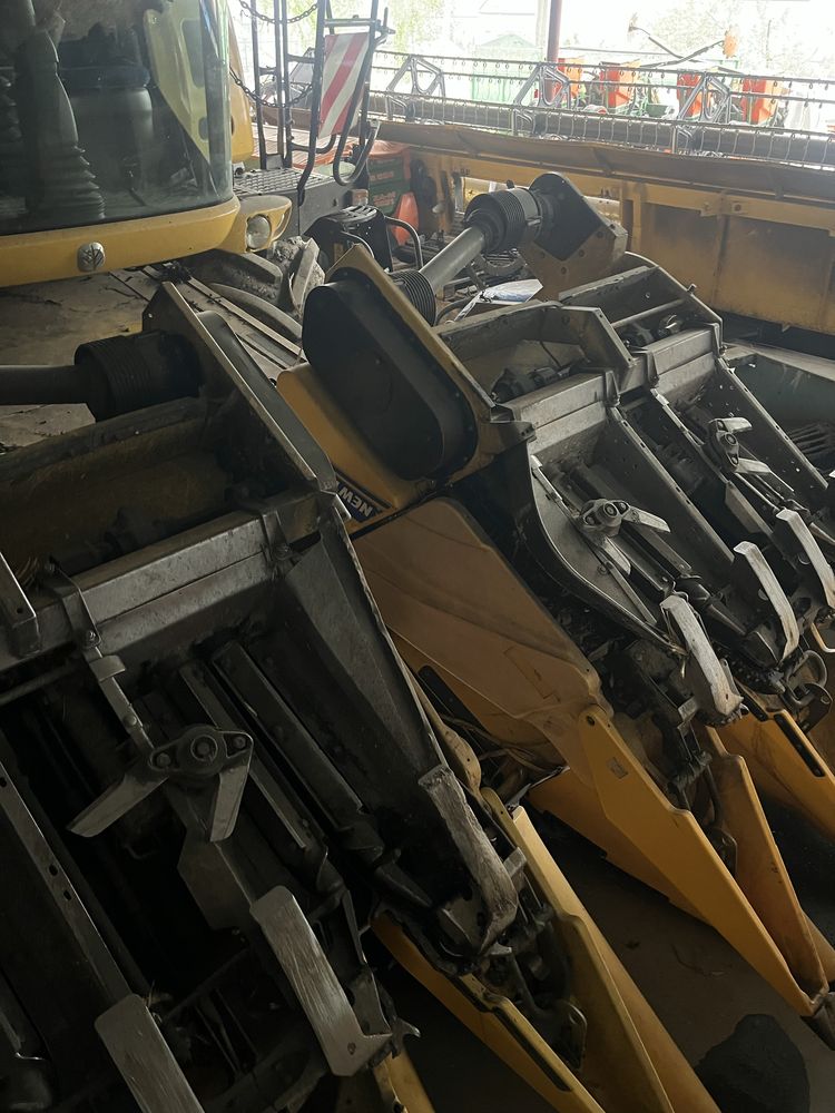 Przystawka do kukurydzy New Holland Case 8 rzędów