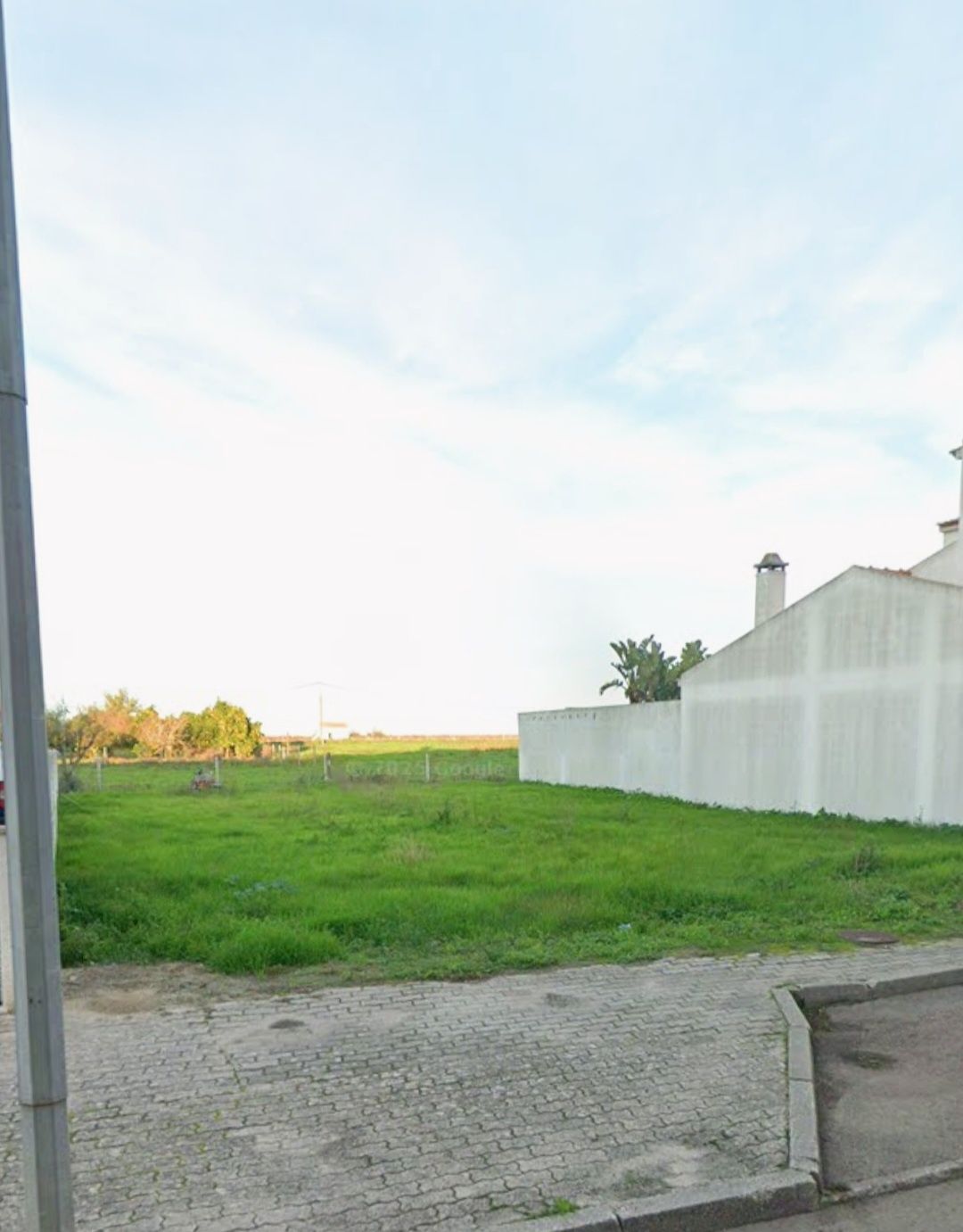 Lote de terreno para construção em Almeirim com projecto