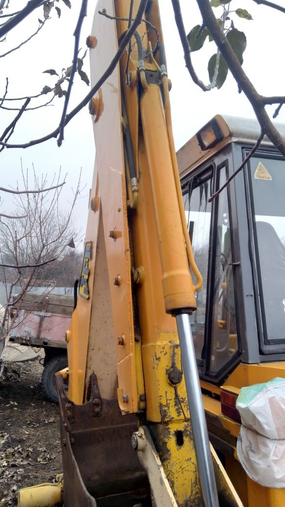 Эксковатор Jcb 3cx