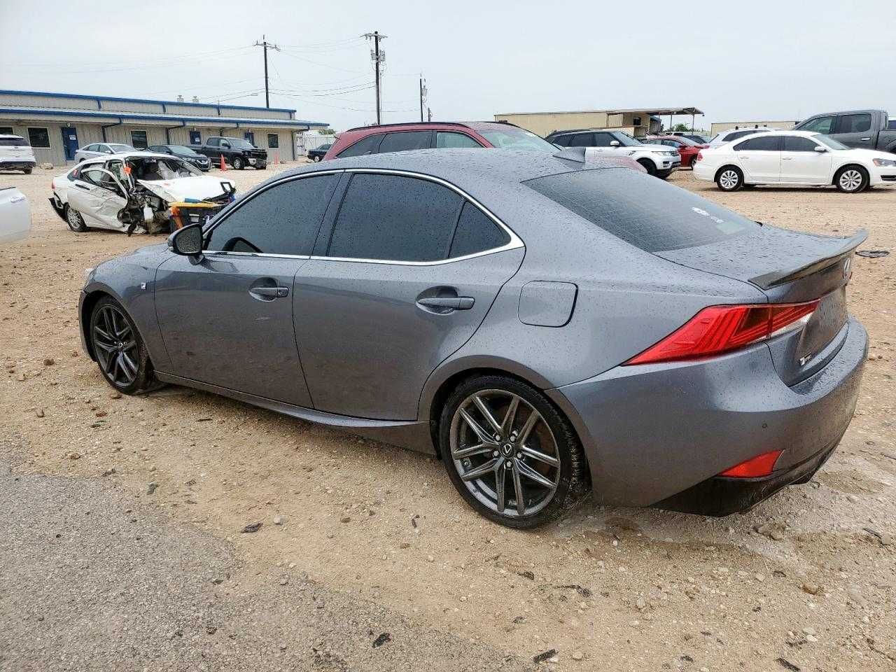Lexus IS 2018 (Авто від страхової)