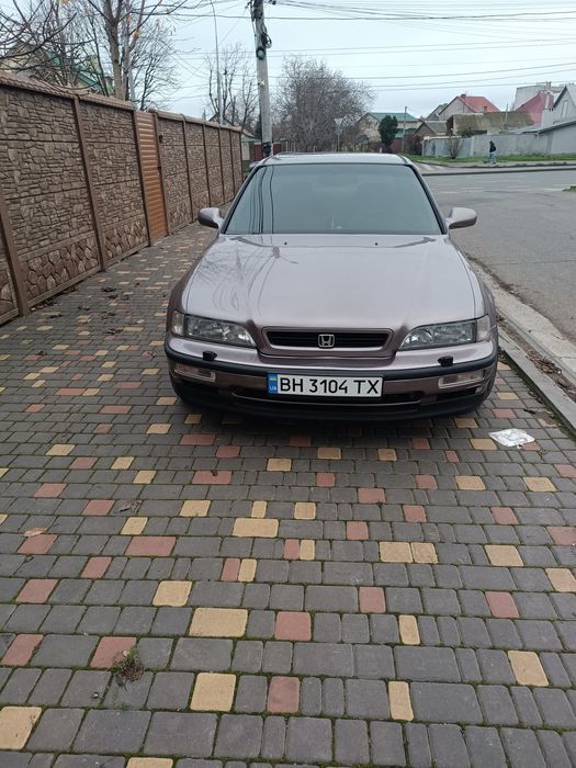 Продам Хонда легенд