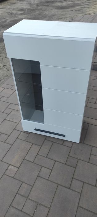 Meblościanka biała, szafka wisząca i RTV