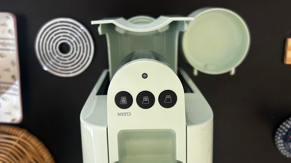 Máquina de café cápsulas Pingo Doce / Camry — excelente estado