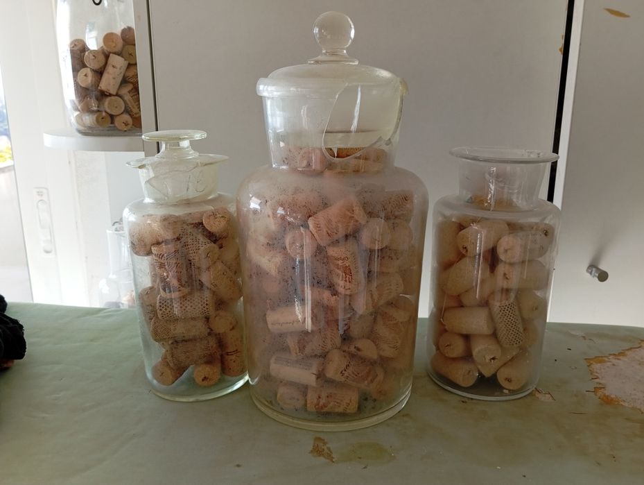 Vários Frascos de Vidro Antigos