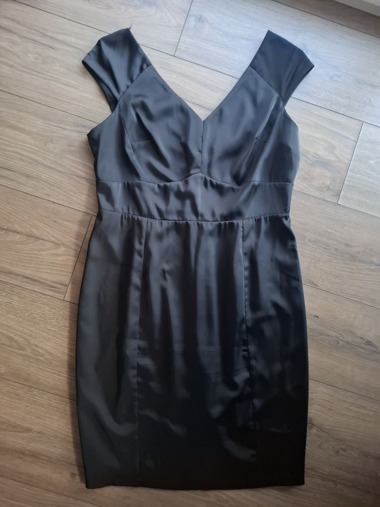 George klasyczna ołówkowa mała czarna duzy dekold klasyka plus size 44