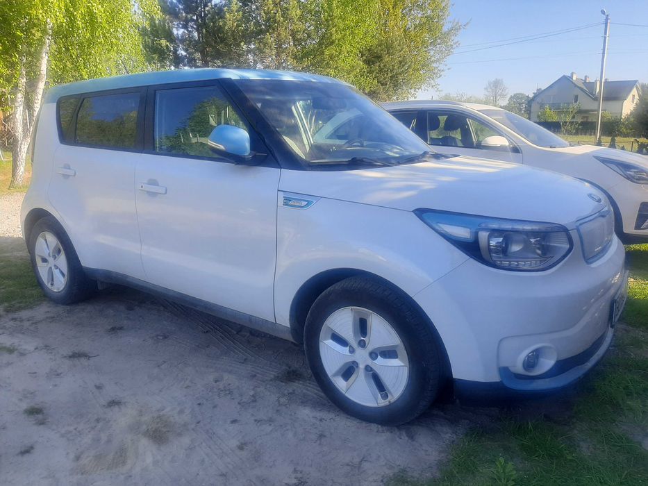 ОРЕНДА КІА СОУЛ електричний на ..ДОВГострокову оренду  проїжає 250КМ