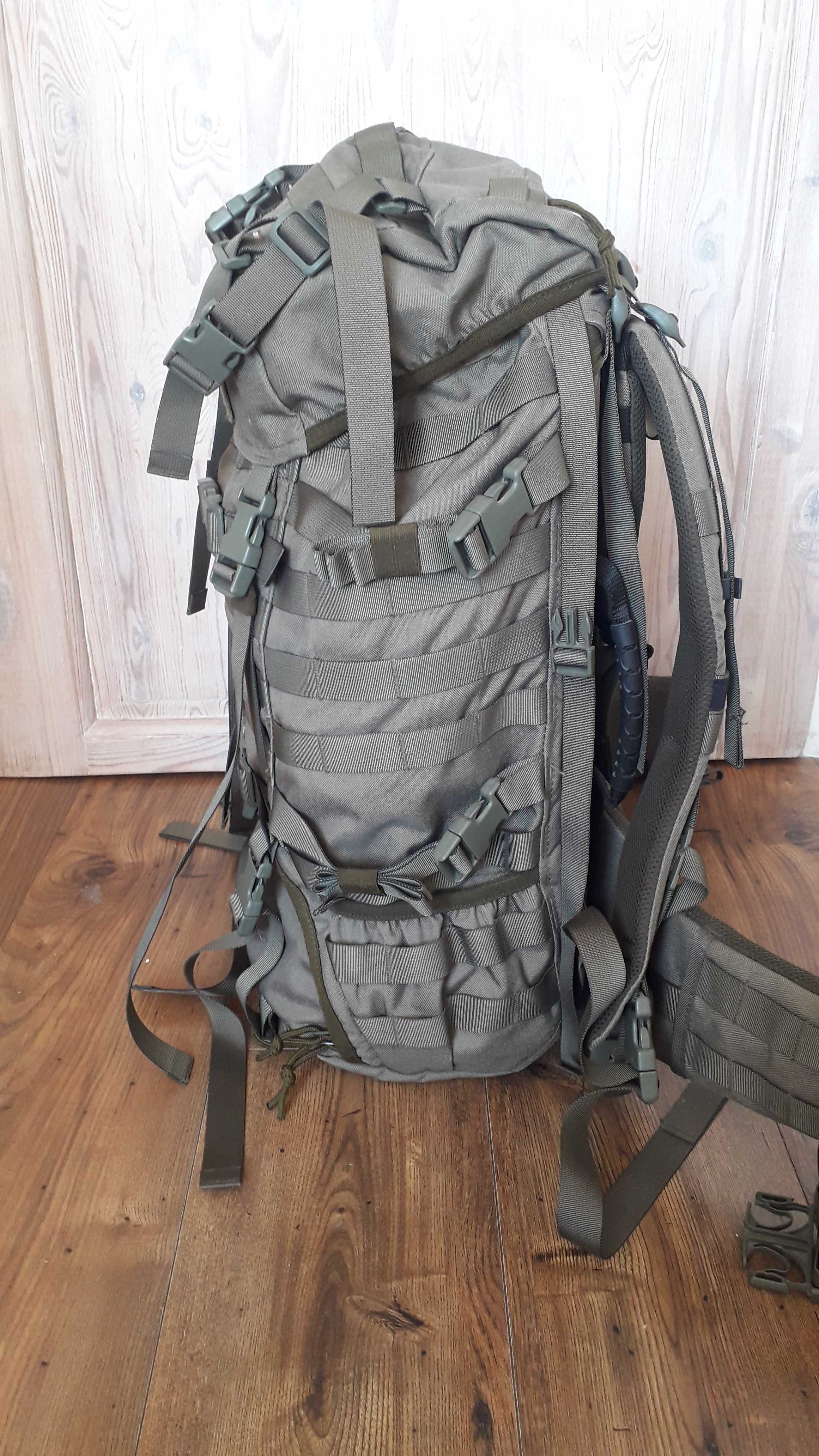 Plecak Wisport Raccoon 45l plus 2 x kieszeń boczna 9l RAL 7013