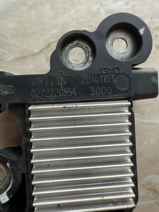 Реле регулятор Bosch