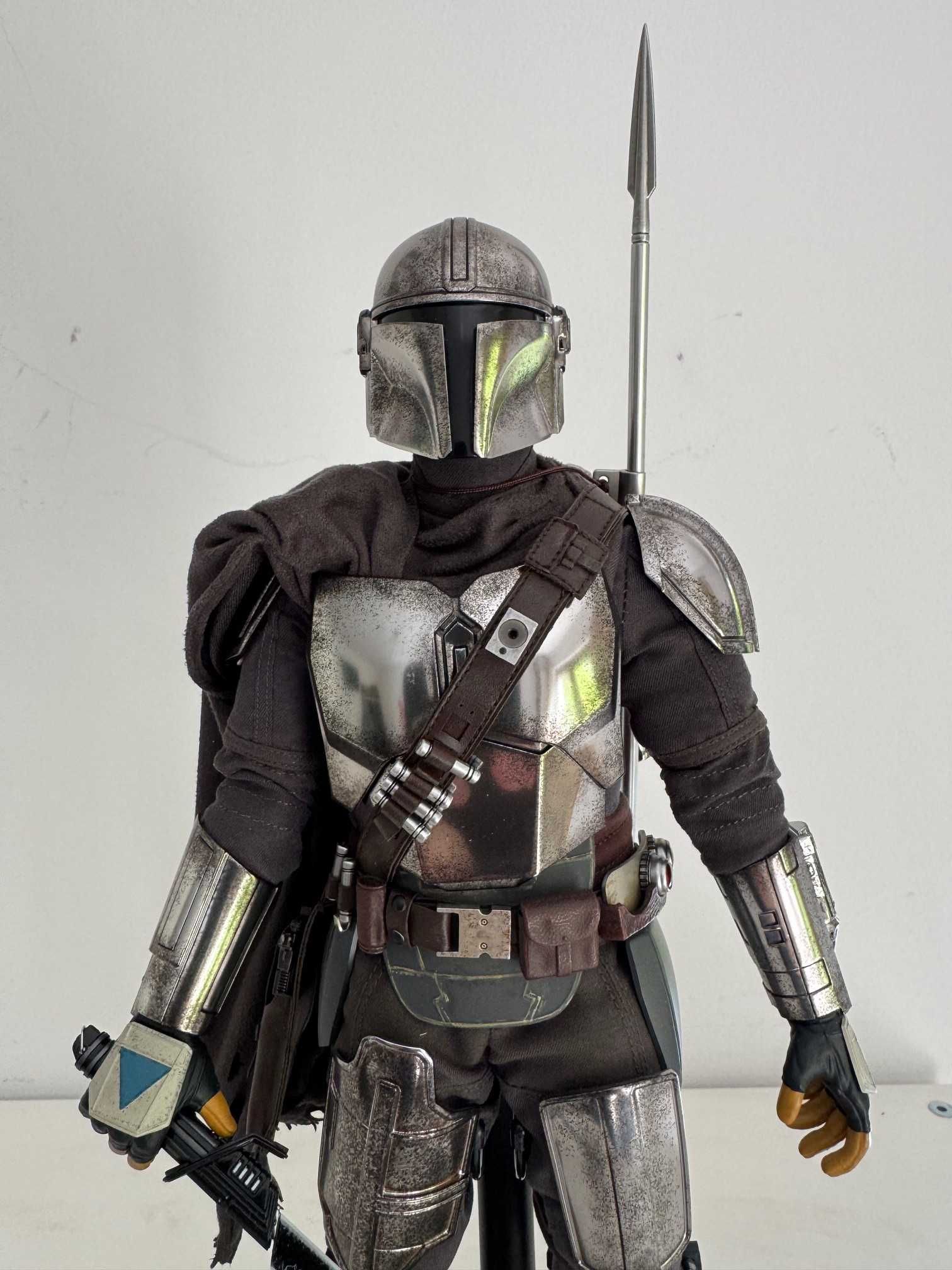 Hot Toys Star Wars The Mandalorian & Grogu TMS052 (Deluxe)