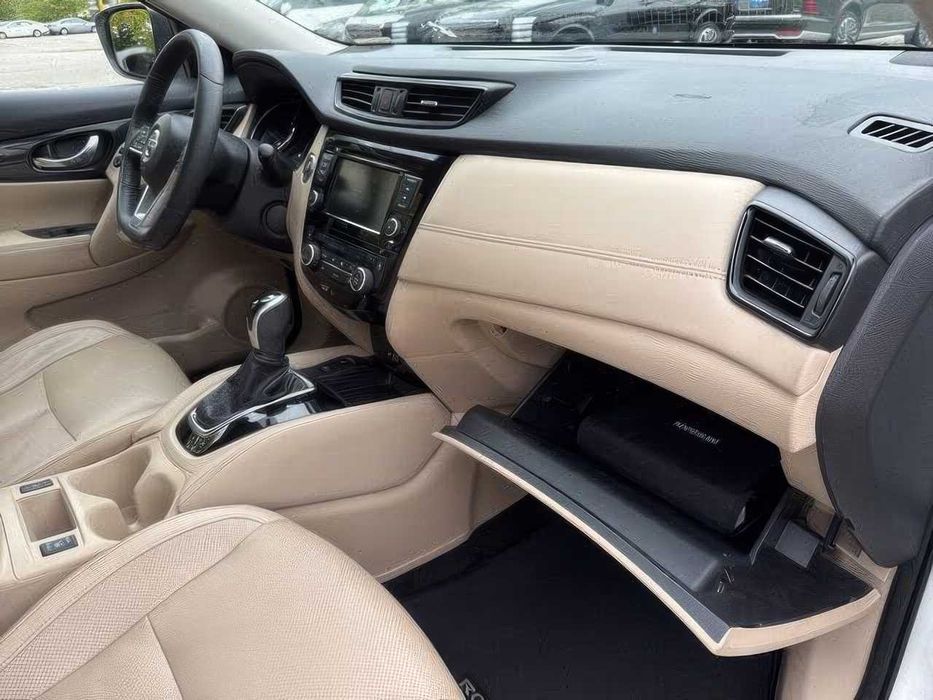 Nissan Rogue SL      2019