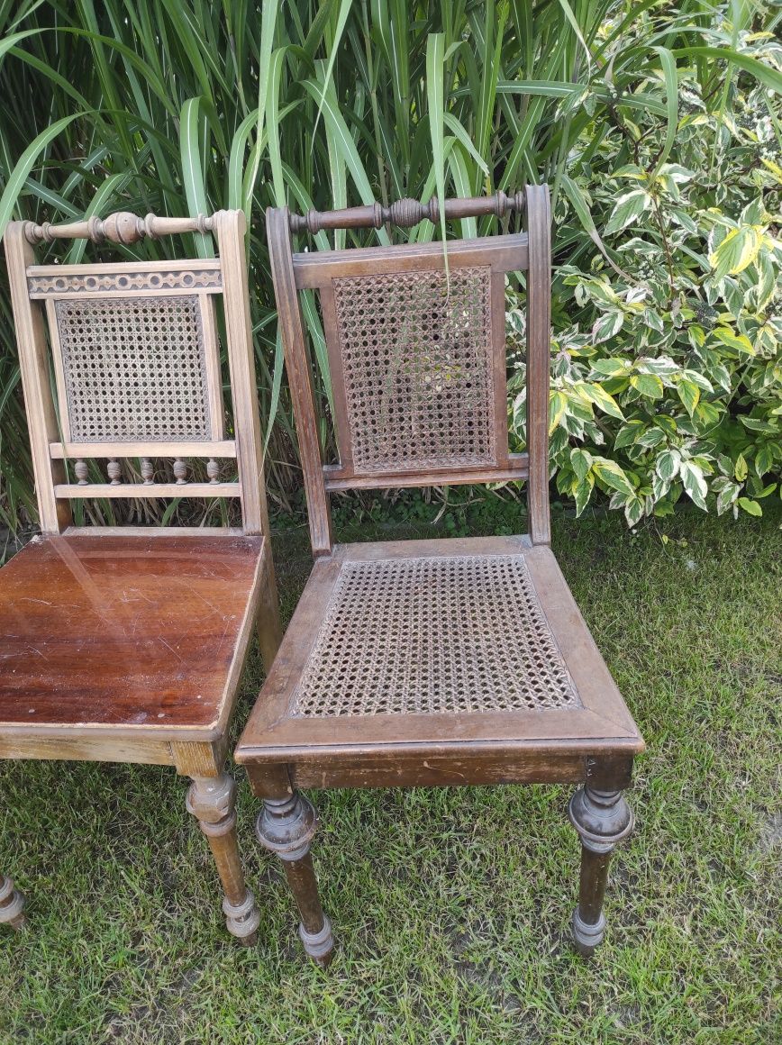 Stare krzesła przedwojenne zabytkowe salonowe