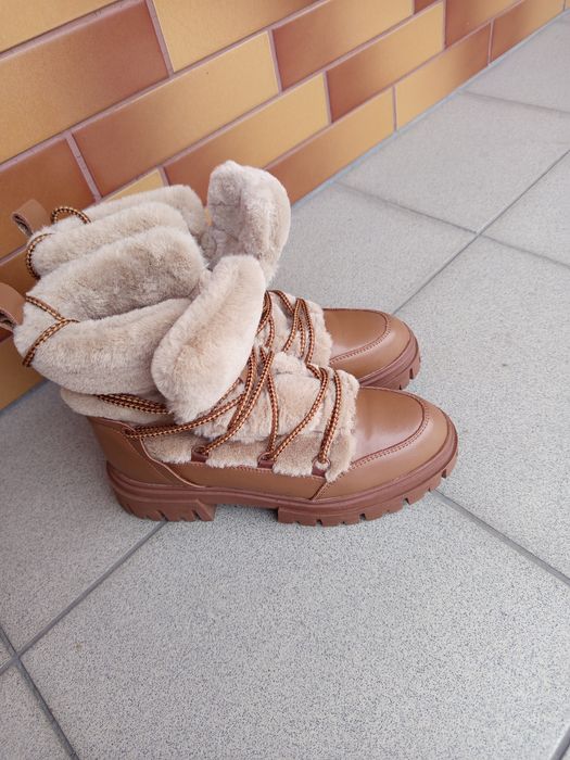 Шкіряні жіночі черевики Reserved 39 розмір