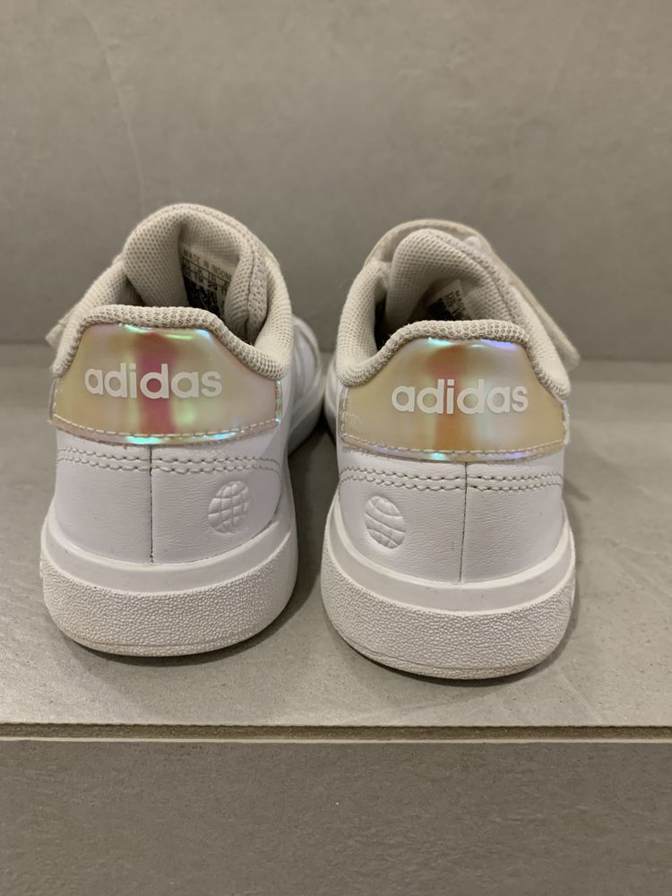 Buty Adidas 29 dla dziewczynki