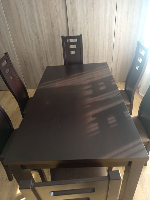 Komplet stół z 6 krzesłami