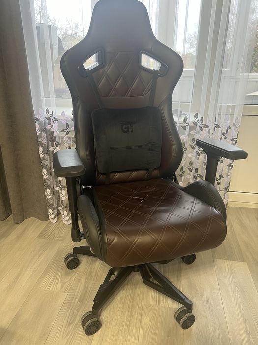 Игоровое  кресло  GT RACER X-0724 BLACK/BROWN