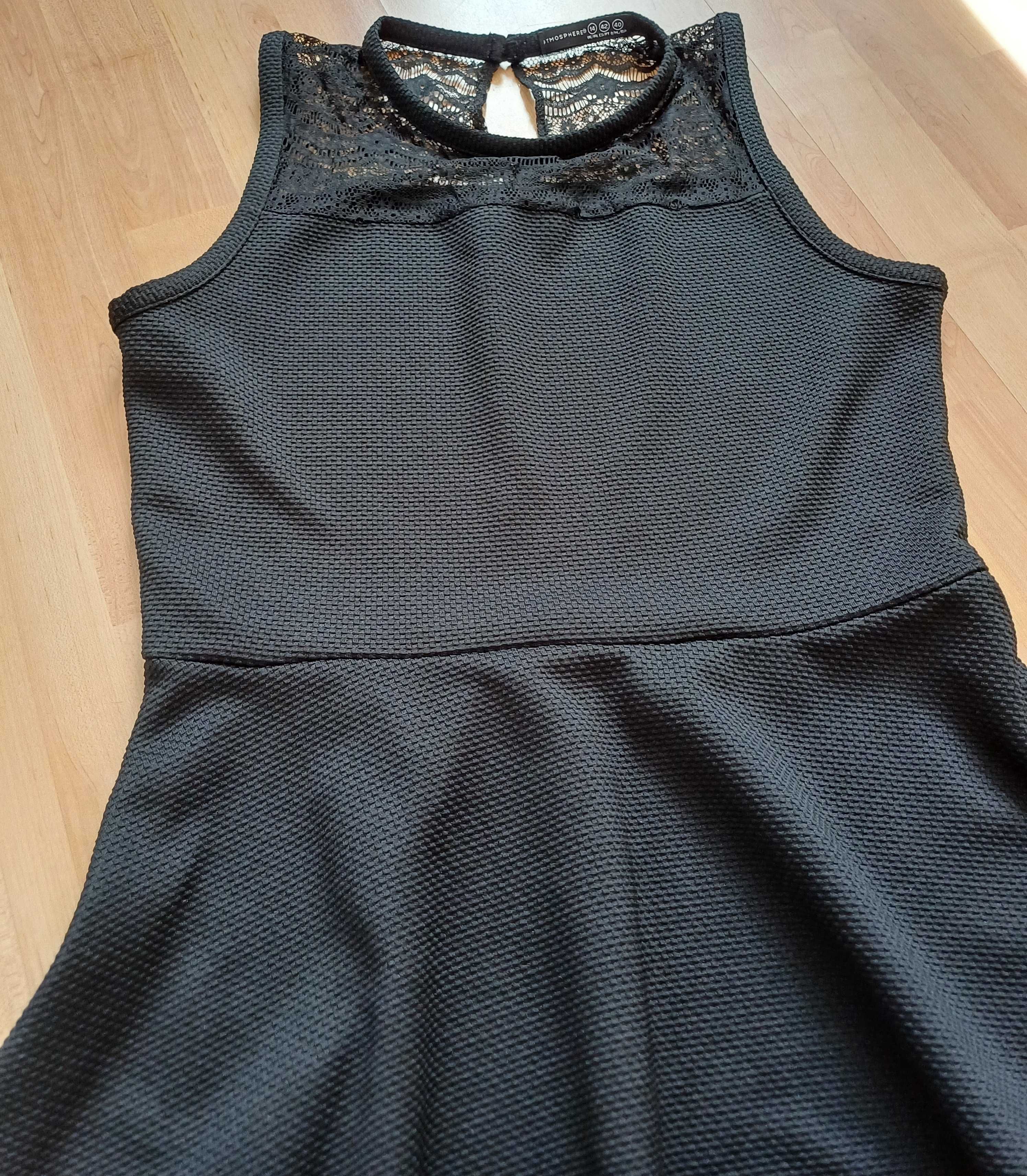 Sukienka czarna z koronką kloszowana letnia elastan Atmosphere 42/XL