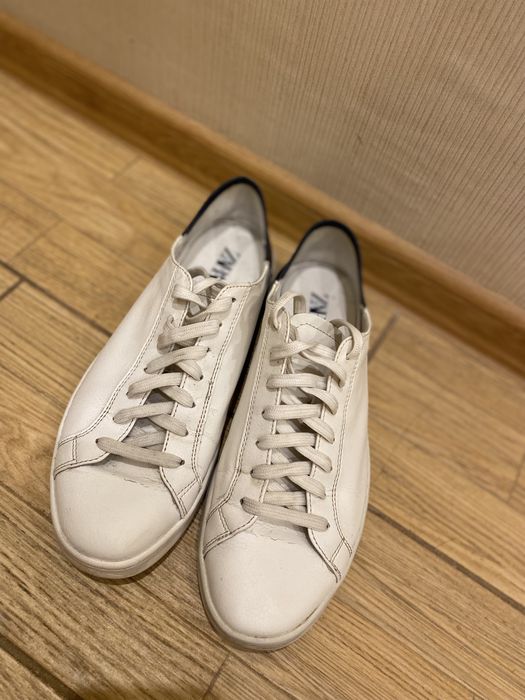 Кросівки Zara