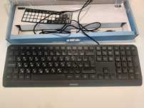 teclado com letras em português e russo