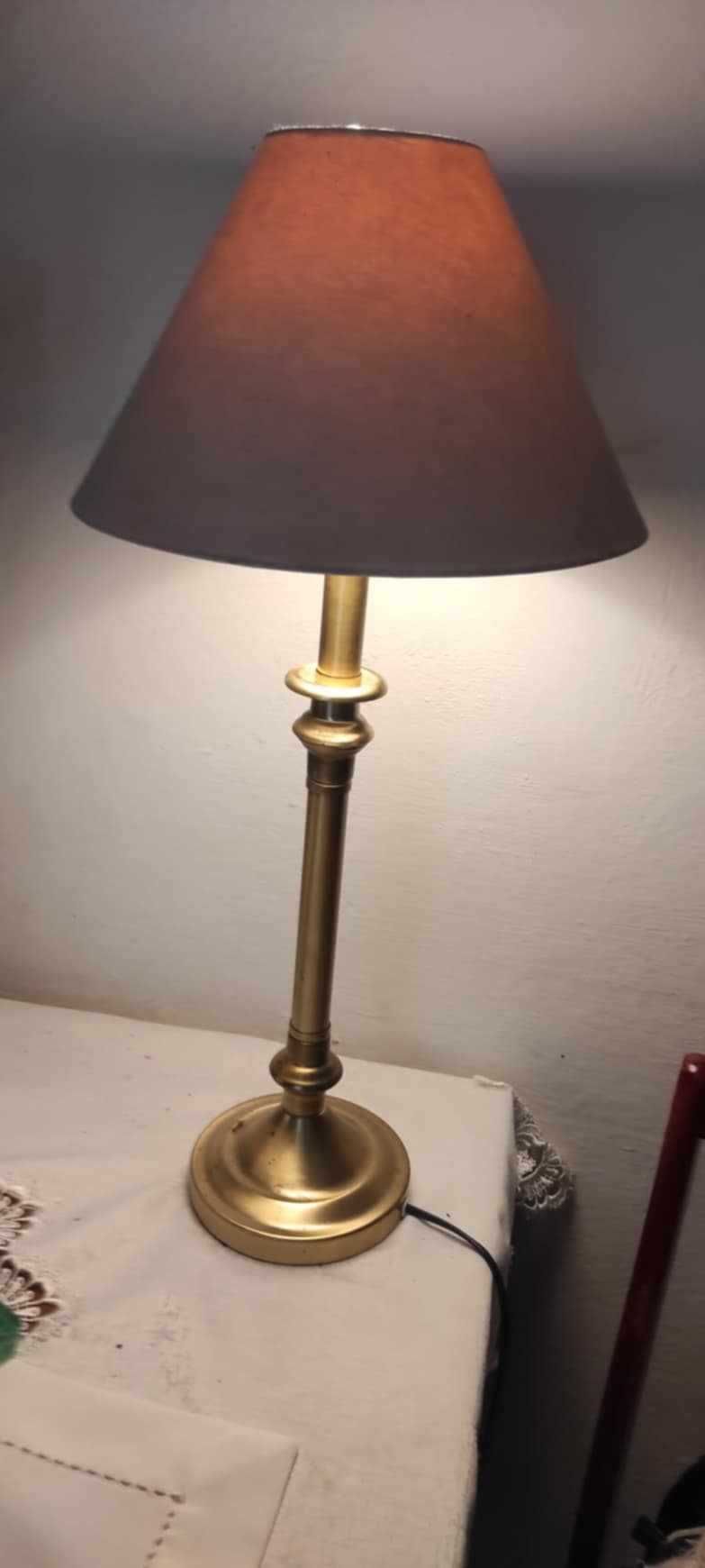 Lampa nocna na stolik