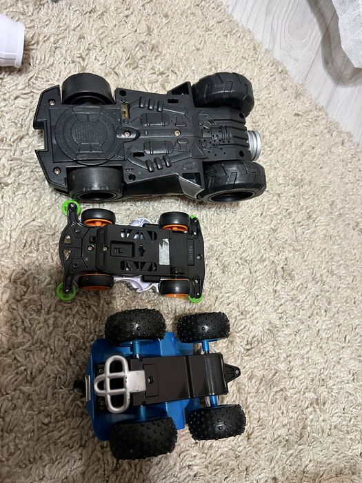 Машинки дитячі рвзні