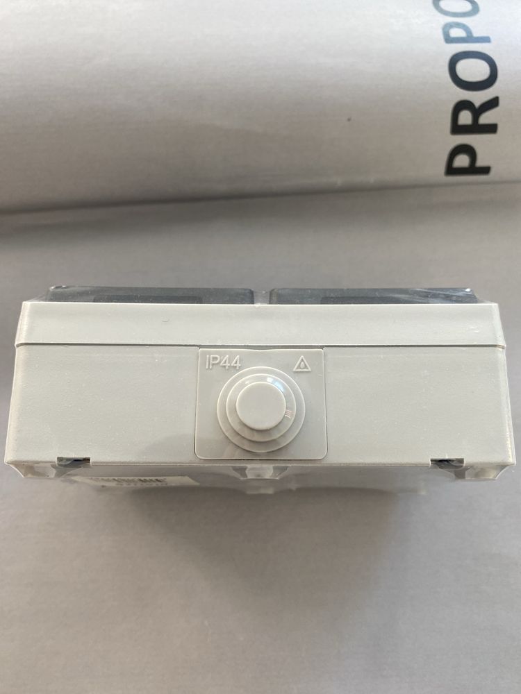Bloco de tomadas duplas IP44