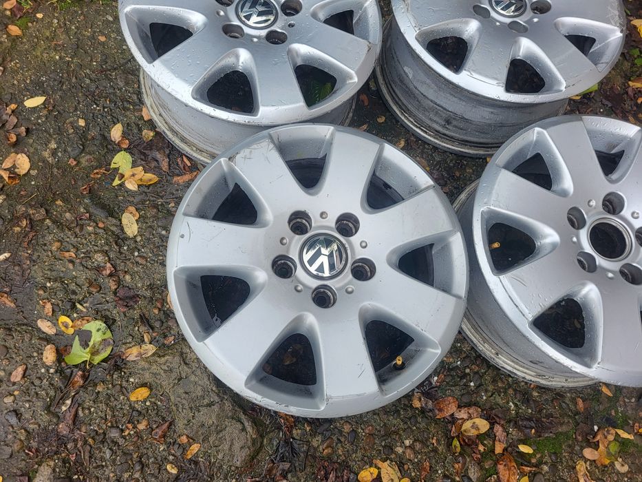 VW T 5  T 6  Felgi 16 ''  6.5  J  ET 51  Cena za Komplet 4 szt