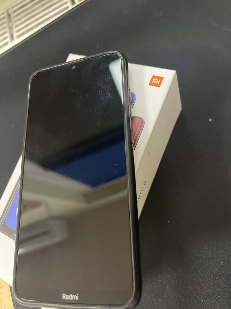 Telefon Xiaomi Redmi 8