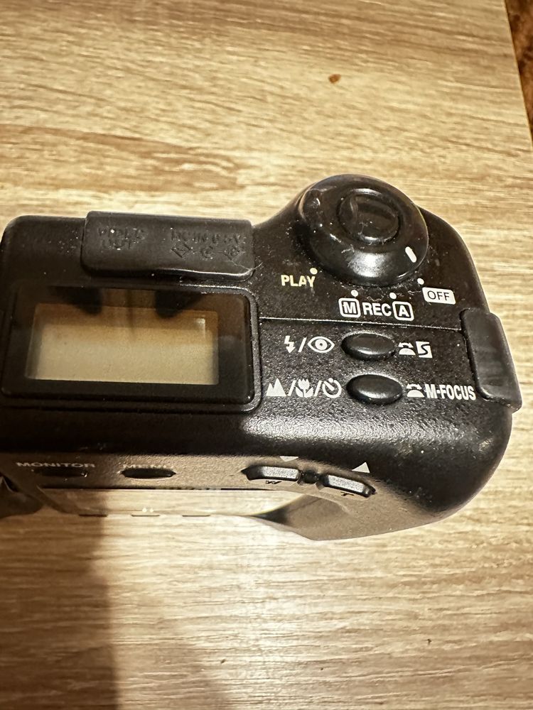 Nikon coolpix 950 vintage stan dobry