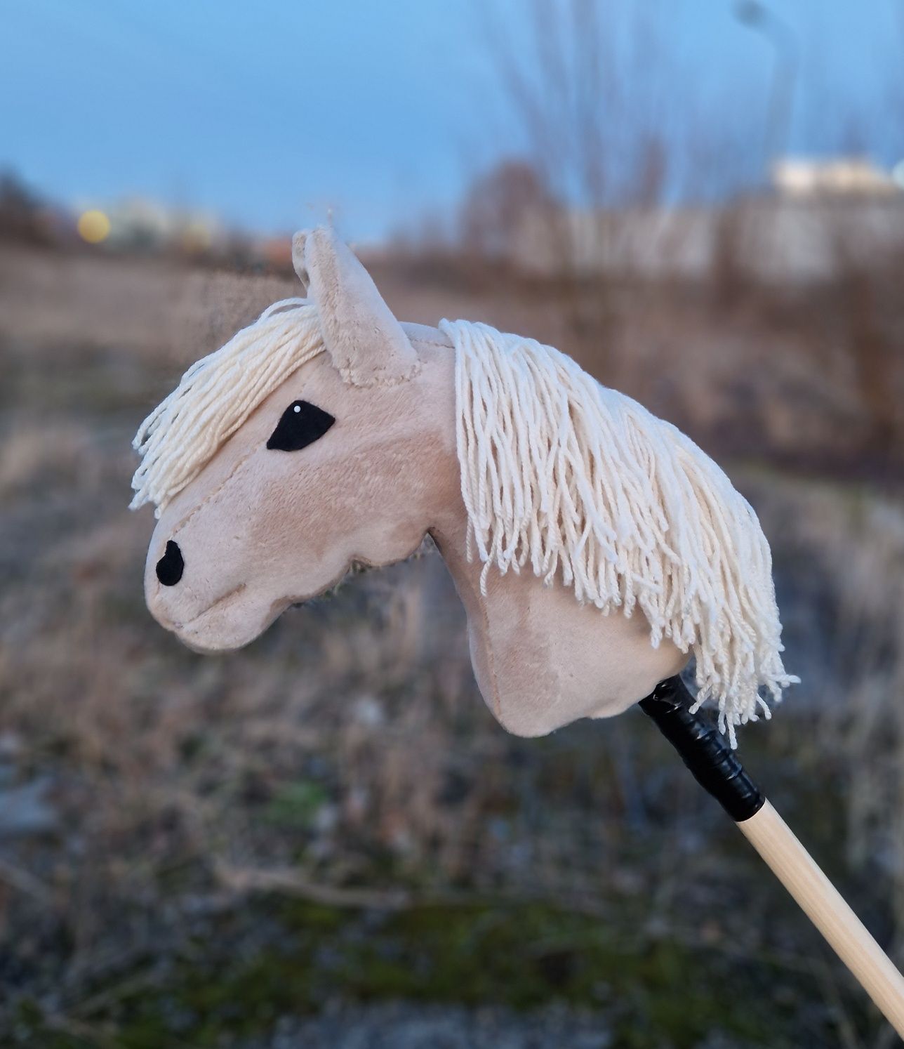 Hobby Horse - izabelowaty