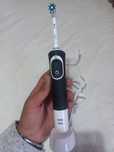 Escova de Dentes elétrica OralB Vitality 100 - Braum