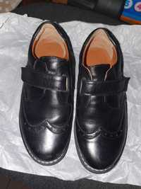 Дитячі туфлі 30й розмір класичні чорні на свято