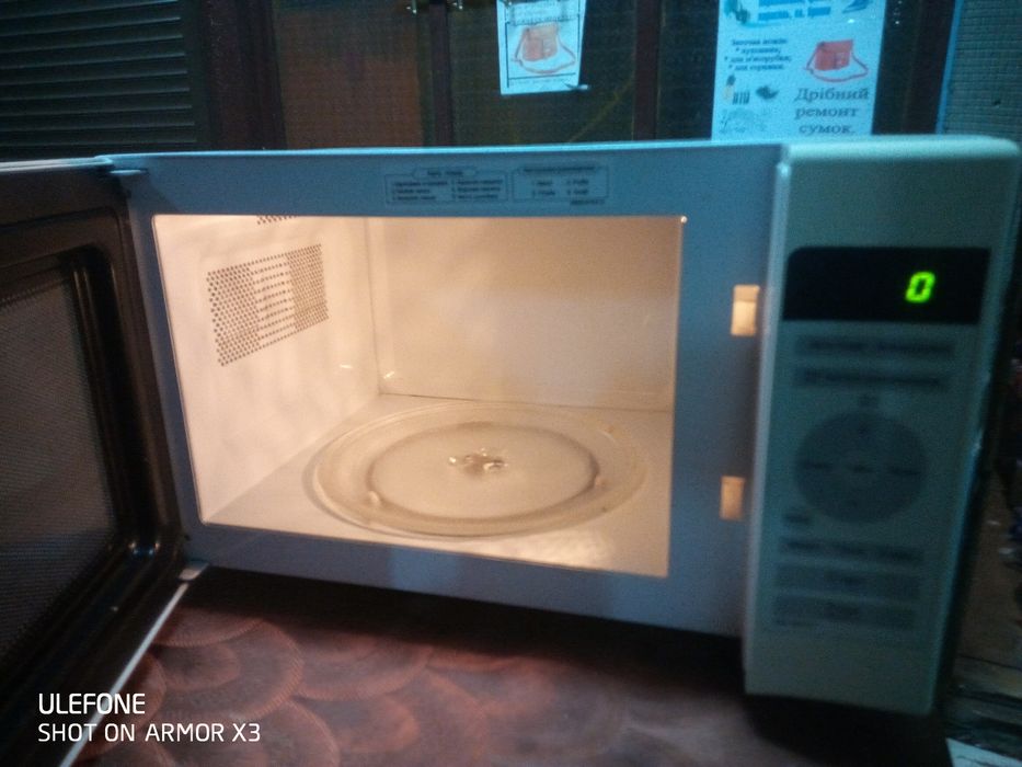 Мікрохвильовка lg в хорошому стані