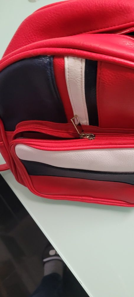 Mochila vermelha