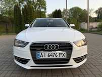 Audi a4b8.