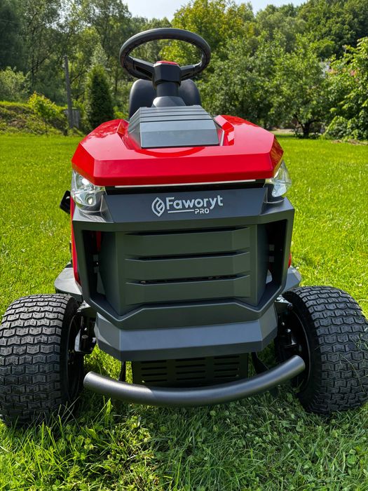 Traktorek Ogrodowy Traktor Kosiarka do trawy zkoszem 18KM Nowy FAWORYT