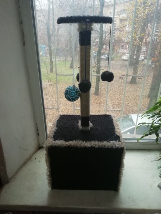 Когтеточка с домиком НОВАЯ