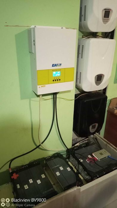 Ремонт інверторів гібридних сонячних  .підключення запуск