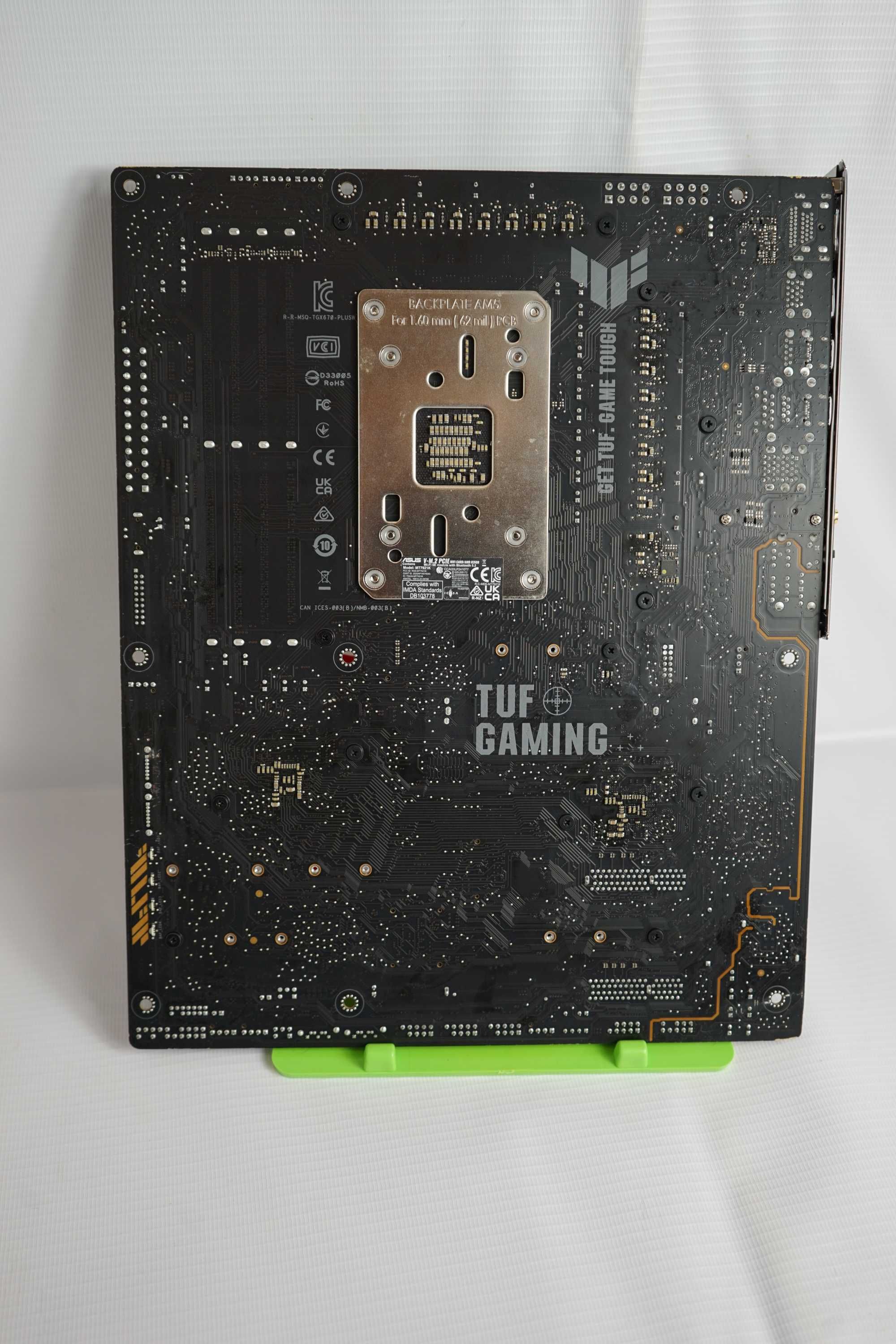 Материнська плата ASUS TUF Gaming X670E-PLUS WiFi з дефектом