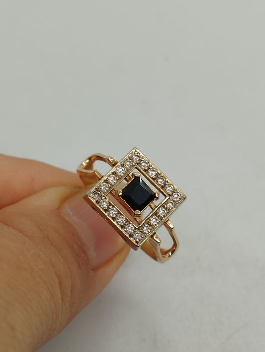 Золотое кольцо 19.2 размер 3.71 грамма