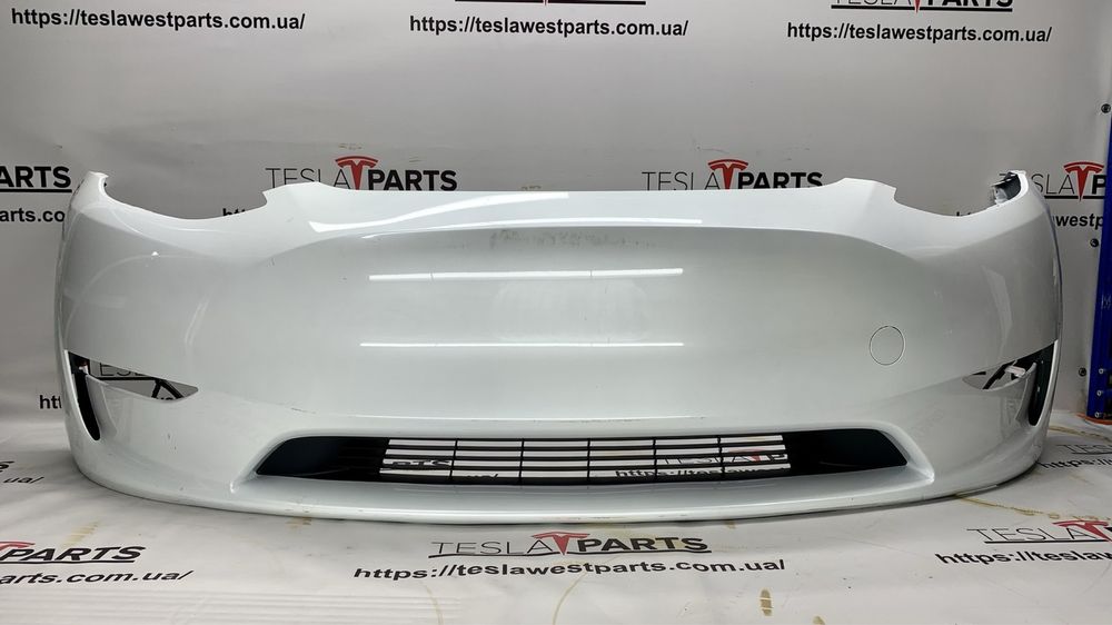 Tesla Model Y 2023 бампер в зборі Тесла МУ запчастини розборка