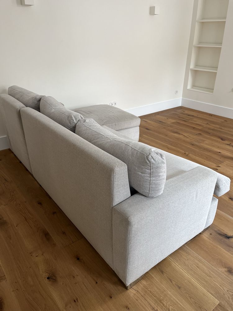 Sofa com chaiselong 2,50m