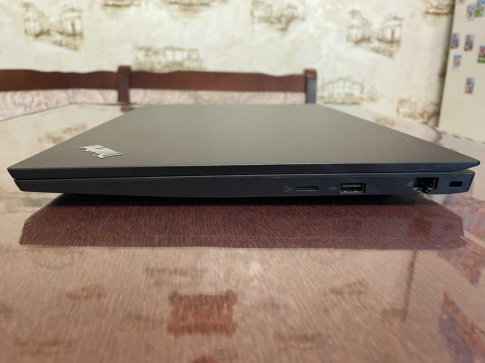 Ноутбук 15" FHD Lenovo Thinkpad E595 (Ryzen 7 3700U/16/SSD256/Vega 10)
