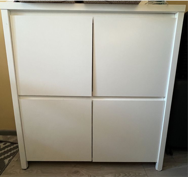 Komoda biala idealna do sypialni kaspian