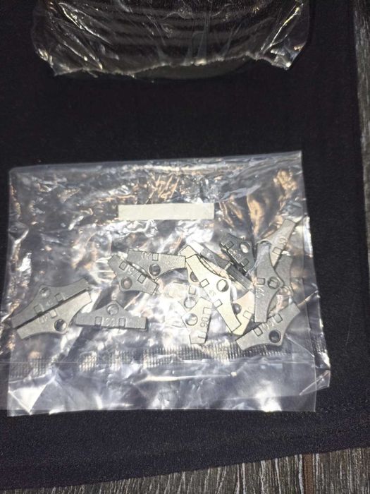 Жесткий 4-точечный коленный ортез DonJoy 4-Titude. Левый. Размер M