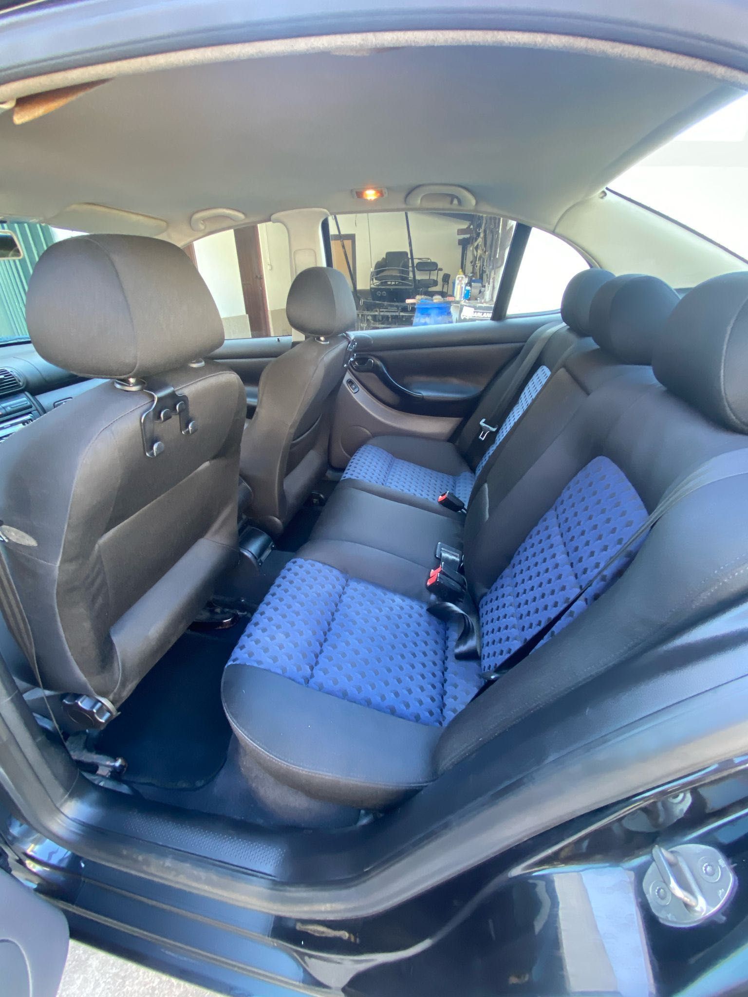 Seat Toledo 1.9 TDI 110cv – Diesel – 2000