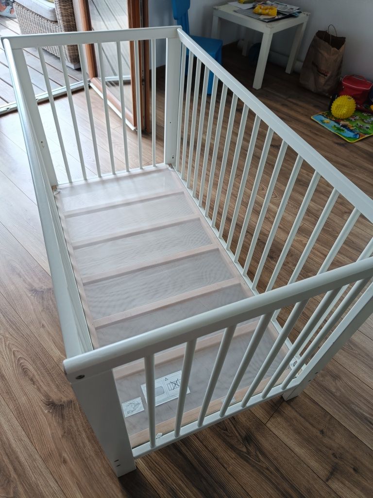 Łóżeczko dziecięce Ikea plus materac