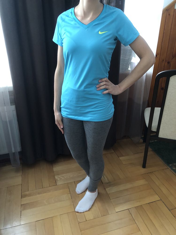 Bluzka sportowa Nike turkus/niebieski M