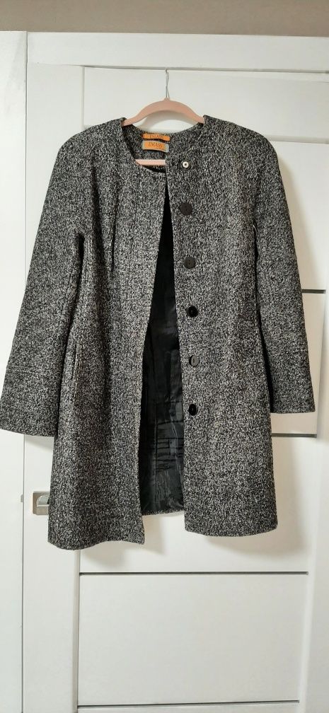 Демісезонне пальто жіноче
