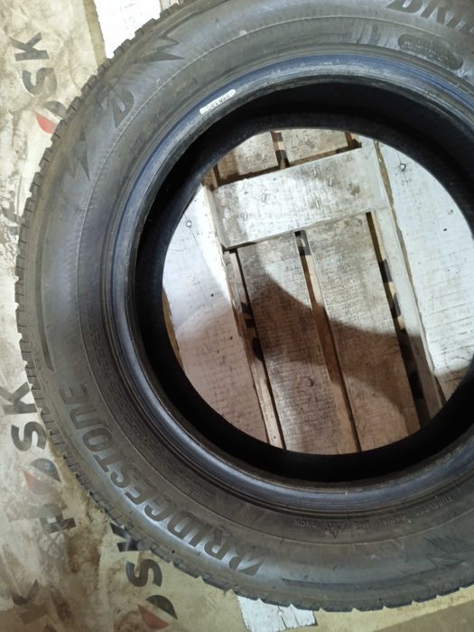 Зима 235/60 R17 bridgestone blizzak lm 005, ціна за пару 2800 грн